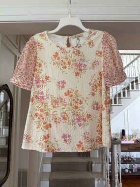 NWT Les Serein Floral Contrast Sleeve Top